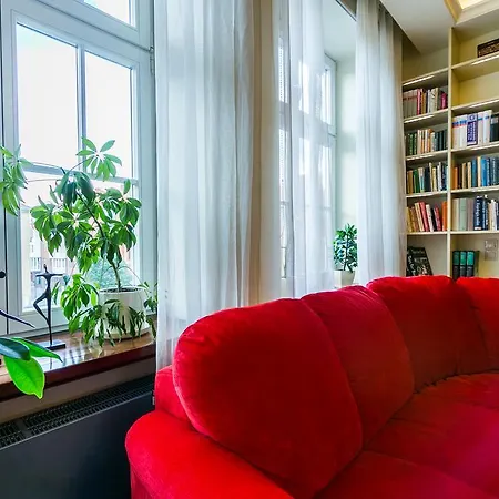 Rent A Flat - Old Town Apartment *